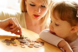 Conturile de economii din programul Junior Centenar, pentru copii, sunt majoritatea goale