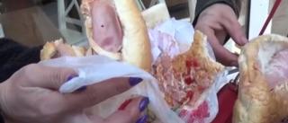 Mâncare stricată şi băuturi expirate, la un fast-food din Bistriţa-Năsăud