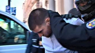 Criminalul fugar prins la Cluj a fost arestat preventiv pentru 15 zile. Imagini cu englezul la Curtea de Apel (Video)