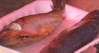 Înșelătorie în piețe de Buna Vestire. Hering vândut la preț de scrumbie