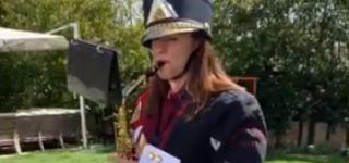 Jennifer Garner, surpriză la saxofon pentru Reese Witherspoon