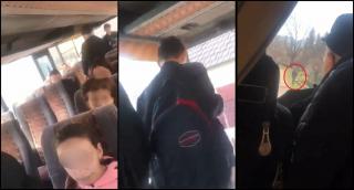 Elev din Hunedoara, dat jos din microbuz de şofer pentru că râdea. Lăsat în drum, bietul copil a început să alerge după maşină (Video)