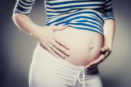 România e țara cu cele mai multe mame minore din Uniunea Europeană