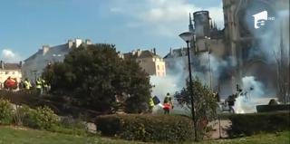 "Vestele Galbene", din nou în stradă. Numărul protestatarilor s-a ridicat la 34.000