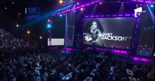 Nume noi în Rock&Roll Hall of Fame. Vedetele care au primit această distincţie au sustinut concerte spectaculoase