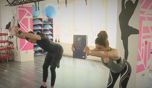 Cum ne tonifiem musculatura. Plimbarea cu bicicleta și exercițiile simple pentru acasă