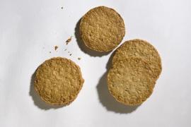 Campanie controversată pentru un cunoscut brand de biscuiţi, asaltată de comentarii negative