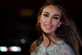 Mădălina Ghenea şi milionarul Vito Schnabel, idilă pe o plajă din Caraibe