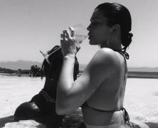 Kylie Jenner, poze provocatoare în compania iubitului