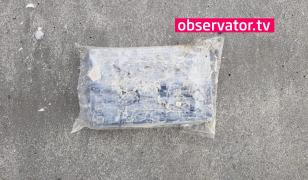 Apel al Poliţiei pentru cei care găsesc droguri pe plajă: 'Nu deschideţi pachetele cu cocaină'