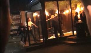 Interlop cu macetă pus pe fugă de şase bodyguarzi ai unui club din Craiova