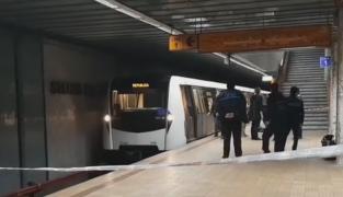 Un adolescent a căzut la metrou în Stația Ștefan cel Mare. Băiatul a supraviețuit