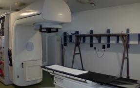 Situaţie revoltătoare în Bucureşti. Un singur aparat de radioterapie funcţionează, spre disperarea bolnavilor