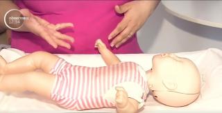 Lecții de prim ajutor pentru bebeluși. Sfaturi utile pentru mămici (Video)