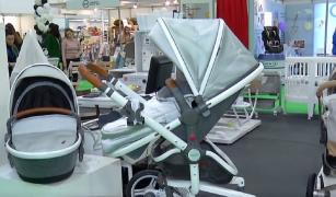 Cărucioarele pentru copii, ultimele tendințe. Cum arată și ce specificații au (Video)