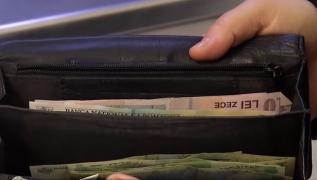 Rudele și prietenii, primele persoane de la care se împrumută românii