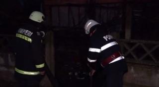 Gospodării inundate în Strehaia, judeţul Mehedinţi, în urma unei ploi torenţiale. Meteorologii au veşti proaste (VIdeo)