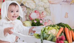 Înghesuială în studiourile foto, pentru imagini de neuitat în decoruri pascale