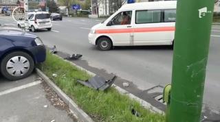 Droguri găsite de polițiști după un accident în Brașov