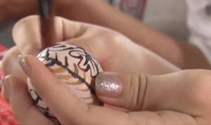 Obiceiuri de Paște din Ţara Moţilor: puşcatul cu carbid sau bătutul la toacă