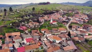 Racoș, satul aflat într-o zonă cu adevărate capodopere ale naturii