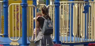 Jumătate dintre români nu stau să se joace cu copiii lor