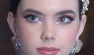 Trucurile specialiștilor pentru un machiaj impecabil acasă