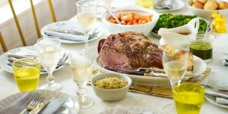 Cât vor cheltui românii, în medie, în vacanța de Paște şi de 1 Mai