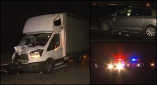 Doi morți și un rănit, după un accident grav la Bănești. O dubă a spulberat două mașini