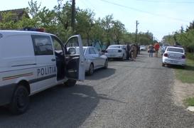 Un fost învățător din Arad și-a ucis vecinul, înfuriat că găinile victimei îi distrug grădina