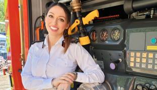 Povestea tinerei care a dormit doi ani pe străzi, iar acum salvează vieţi