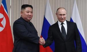 A avut loc primul summit între Kim Jong-Un şi Vladimir Putin (Video)