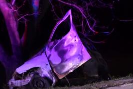 Sfârşit tragic pentru un bărbat pe o şosea din Botoşani, după ce maşina în care se afla a luat foc (Video)