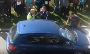 Un bărbat din Dej a provocat un accident în lanţ, după ce s-a urcat beat şi fără permis la volan (Video)