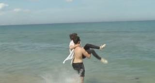 Românii și turiștii străini fac nopți albe în Vama Veche