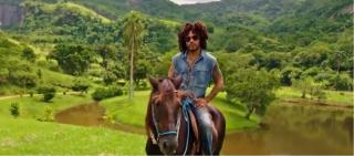 Lenny Kravitz, refugiu în paradis la o fermă din Brazilia