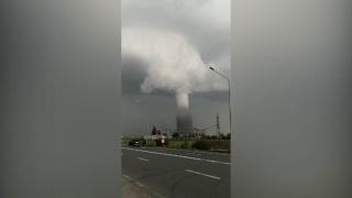 Localitatea Dragalina a fost lovită de tornadă, cel puţin 10 case au rămas fără acoperiş