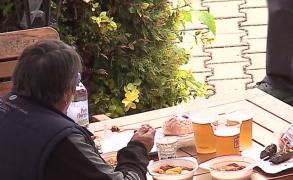 1 Mai, sărbătorit cu gulaş și mici, în Transilvania