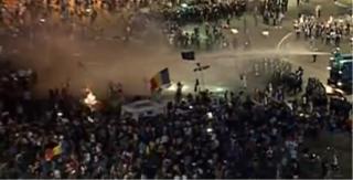 Jandarmi bănuiţi de comiterea unor infracţiuni, la protestul din 10 august