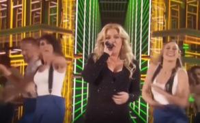 Cântăreaţa Kelly Clarkson, operată de apendicită după ce a prezentat gala Billboard