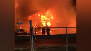 ”Mi-am luat copilul în brațe și am fugit pentru că totul exploda!” Mărturia unei mame, la incendiul din Afumați