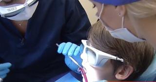 Zero durere, zero bătăi de cap. O procedură nouă a stomatologilor