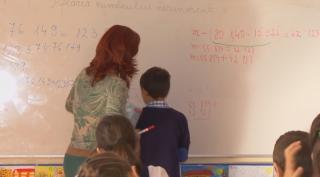 Programul redus pentru profesorii cu vechime de 25 de ani, greu de aplicat