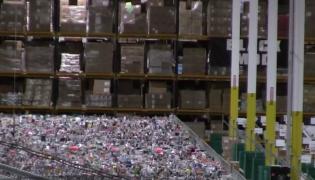 Amazon distruge milioane de produse noi, pe care nu le vinde