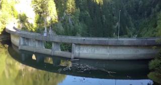 Barajul de pe Valea Videi, din Bihor, o destinație de poveste