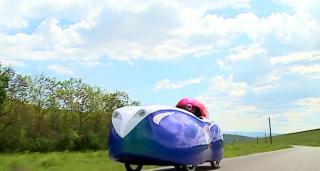 Nou mijloc de transport în comun, pus pe roţi de un olandez stabilit în România (Video)