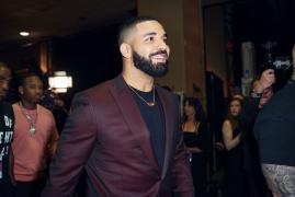 Rapperul Drake a cumpărat un Boeing 767, cu apartament de lux și bar