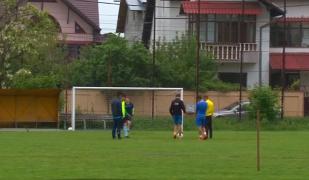 Terenul Liceului cu Program Sportiv din Pitești, pierdut în instanță. Elevii se antrenează doar pe jumătate din suprafață