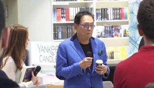 Secretele unui om de succes, Robert Kiyosaki. Afacerist, investitor şi expert în educaţie financiară