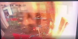 A fost filmat momentul când explodează bancomatul de pe Pallady. Hoţii au plecat cu o avere (video)